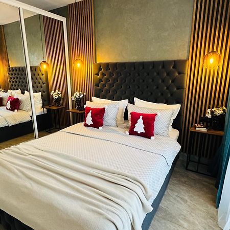 Aici Te Simti Ca Acasa Apartment Яш Екстериор снимка