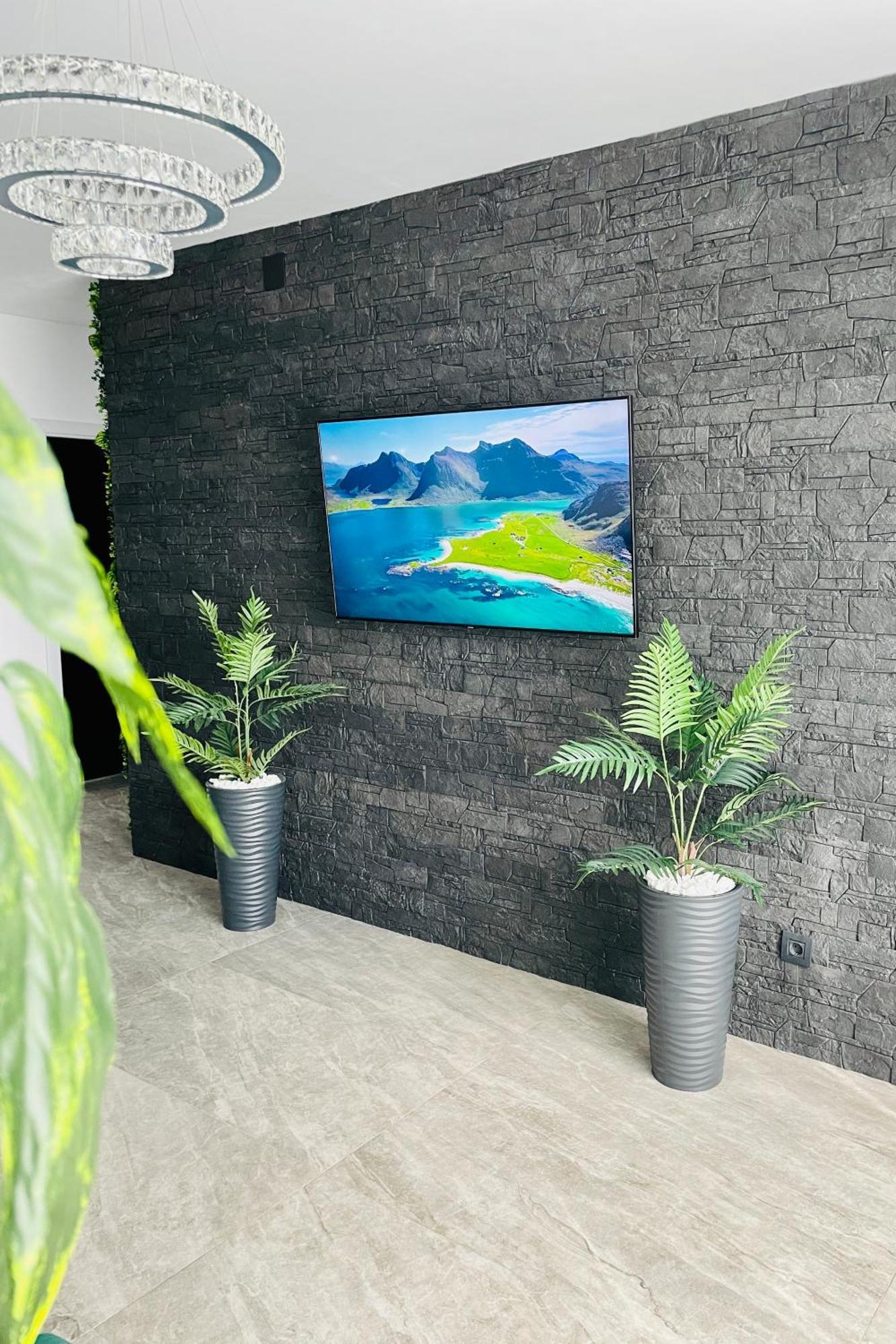 Aici Te Simti Ca Acasa Apartment Яш Екстериор снимка
